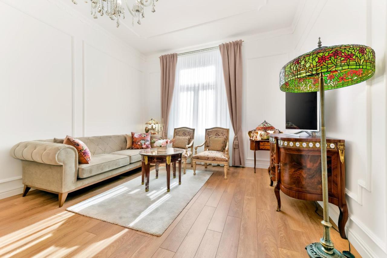 Luxury Class Apartment - 1St Floor, Large Apartment, Downtown, Newly Renovated, Fast Wifi, 4X Air Conditioning Zagreb Exteriör bild