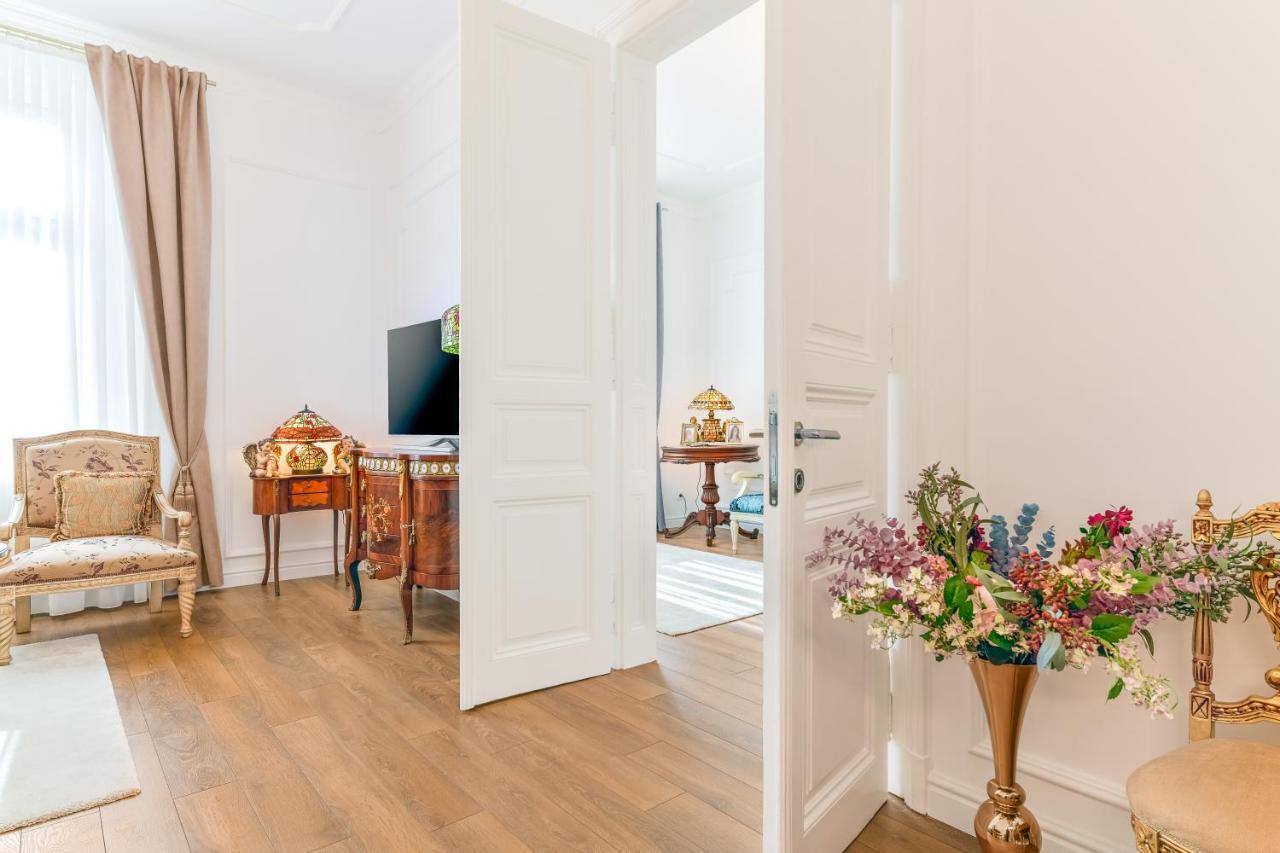 Luxury Class Apartment - 1St Floor, Large Apartment, Downtown, Newly Renovated, Fast Wifi, 4X Air Conditioning Zagreb Exteriör bild